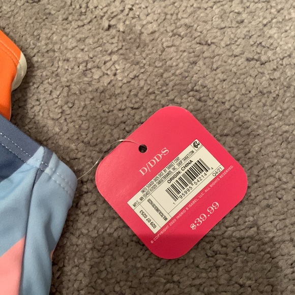 Maternity Striped Swimsuit Size Small Cup D/DD - Picture 5 of 5